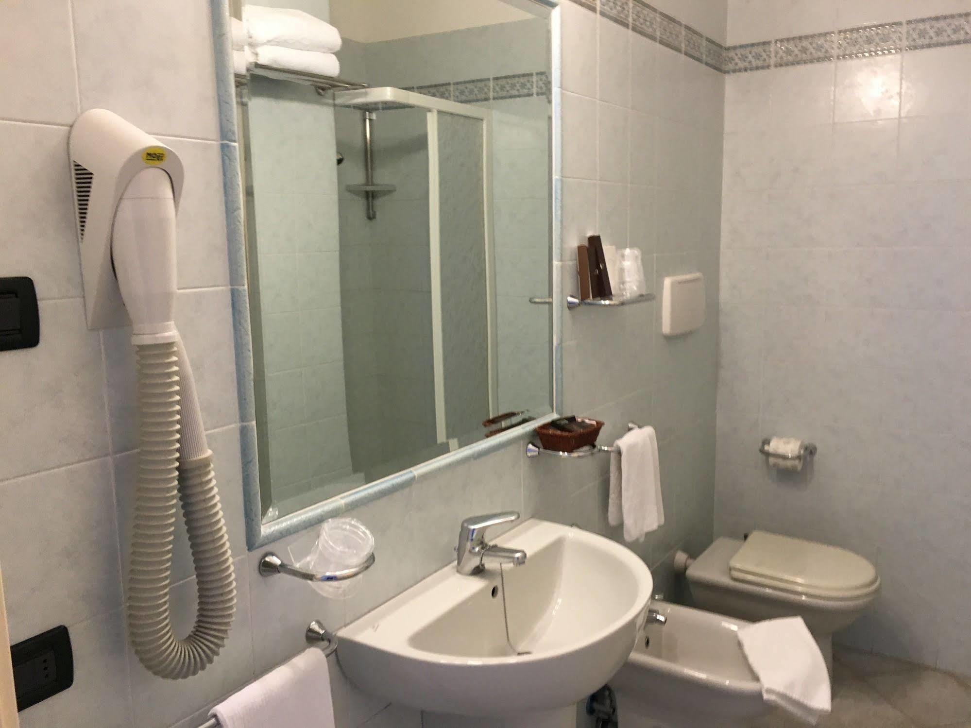 Hotel Nantis Castelsardo Exteriör bild